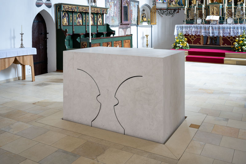 Kalkstein Altar